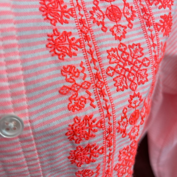 J. Crew Factory embroidered Oxford pullover blouse, Sz 4. - Picture 2 of 3